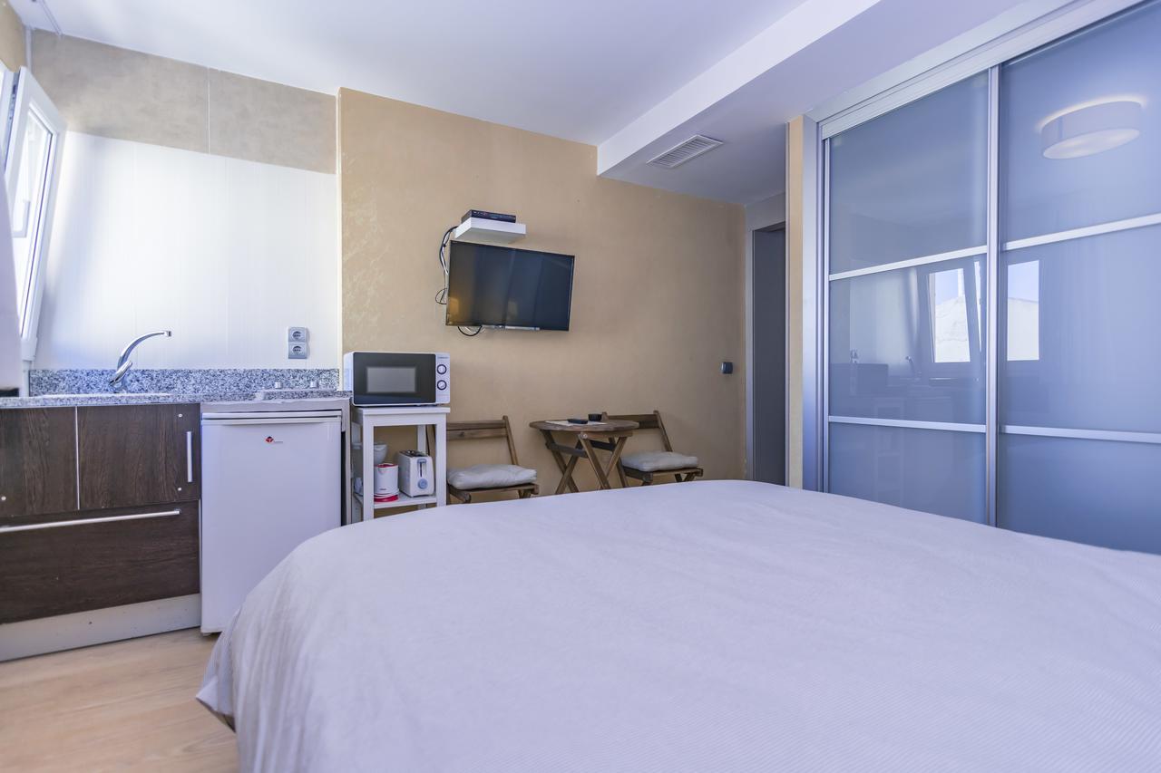 Carihuela Beach Apartamentos Torremolinos Exterior foto